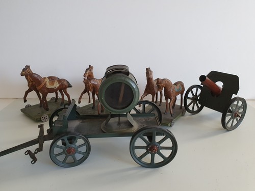 Uralt scheinwerferwagen - uralt,