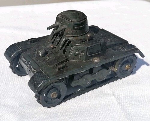 Blech panzer gama - gama, tank